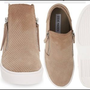 Suede Steve Madden high tops